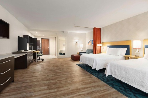 Home2 Suites By Hilton New York Long Island City/ Manhattan View image 15